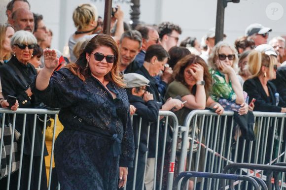 Raquel Garrido - Arrivées aux obsèques de Thierry Ardisson en l’église Saint-Roch de Paris, France, le 17 juillet 2025. © Clovis-Jacovides/Bestimage