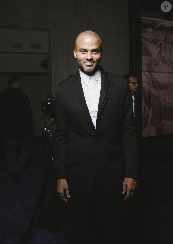 Tony Parker au Front Row du défilé Messika Collection Prêt-à-Porter Printemps-Été 2026 lors de la Fashion Week de Paris (PFW), au Musée des Arts décoratifs, à Paris, France, le 3 octobre 2026. © Sam Delpech/Bestimage
