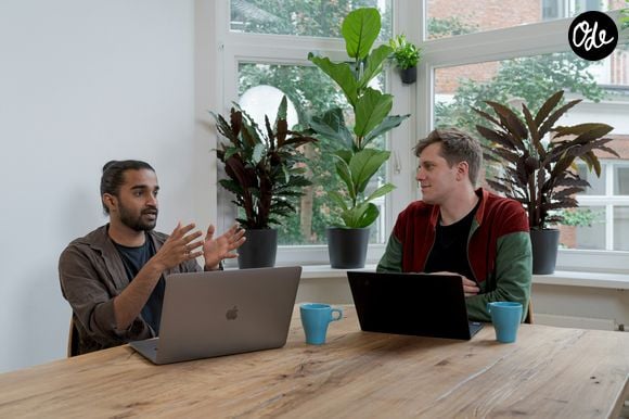 Les managers accordent plus d’attention aux erreurs car leur rôle consiste notamment à identifier et prévenir les risques.

Photo by Airfocus / Unsplash