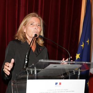 Claire Chazal lors de la cérémonie de remise des insignes de chevalier dans l'ordre des arts et des lettres à S.Pamart et G.Héritier à l'Hôtel Alfred Sommier à Paris le 29 mai 2025.

© Coadic Guirec / Bestimage