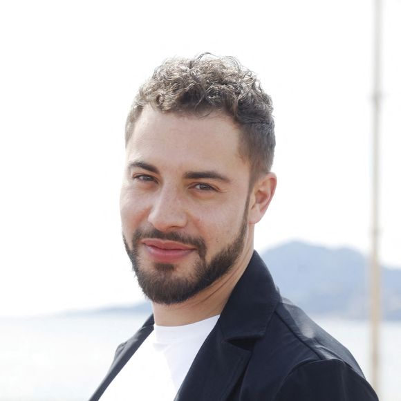 Plus d'un an après la tragique disparition de Marwan Berreni, sa maison n'est toujours pas vendue.

Marwan Berreni lors du photocall de "Plus Belle La Vie" lors du festival Cannes Series.
© Denis Guignebourg/Bestimage