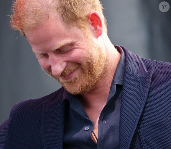Le prince Harry, duc de Sussex lors de sa participation au concert One805 Live, qui se tenait dans la propriété en bord de mer de la star du cinéma Kevin Costner à Summerland, en Californie. © Zuma Press / Bestimage