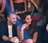 Lui qui s'accompagne de plusieurs femmes importantes dans sa vie. Il y a sa mère bien sûr, sa soeur mais aussi sa compagne Deborah.

Cyril Lignac, Déborah - Front Row du défilé Etam Live Show 2023 au Palace à Paris le 26 septembre 2023.

© Veeren / Bestimage