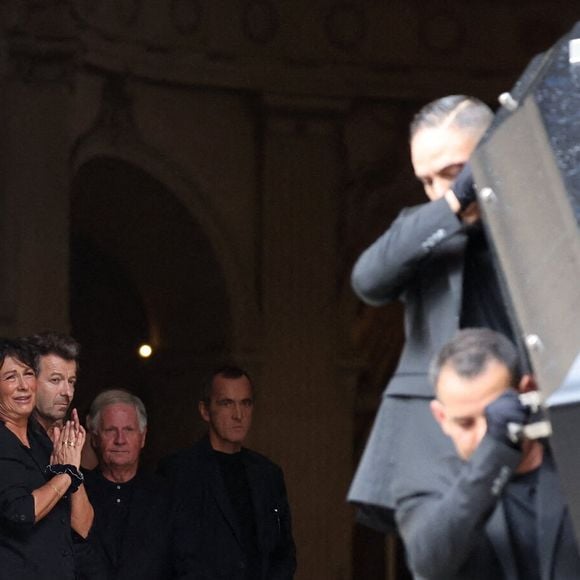 Illustration - Sorties des obsèques de Thierry Ardisson en l’église Saint-Roch de Paris, France, le 17 juillet 2025. 

© Clovis-Jacovides/Bestimage