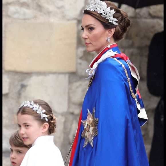 Le prince de Galles, la princesse de Galles, la princesse Charlotte et le prince Louis devant l'abbaye de Westminster lors de la cérémonie de couronnement à Londres, Royaume-Uni, le 6 mai 2023. Photo par Andrew Parsons/Parsons Media/ABACAPRESS.COM