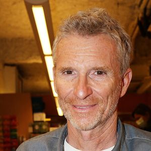 Exclusif - Denis Brogniart en dédicace de son premier roman "Un soldat exemplaire" à la librairie Lamartine à Paris. Le 6 mars 2021
Panoramic / Bestimage