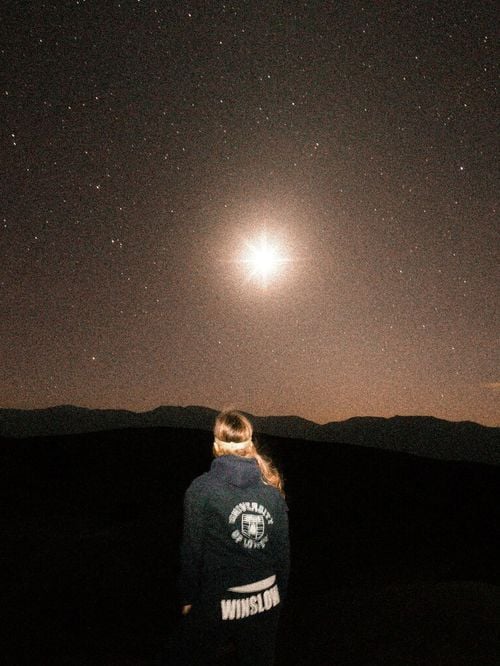 Contempler les étoiles, un rituel simple pour se sentir mieux
