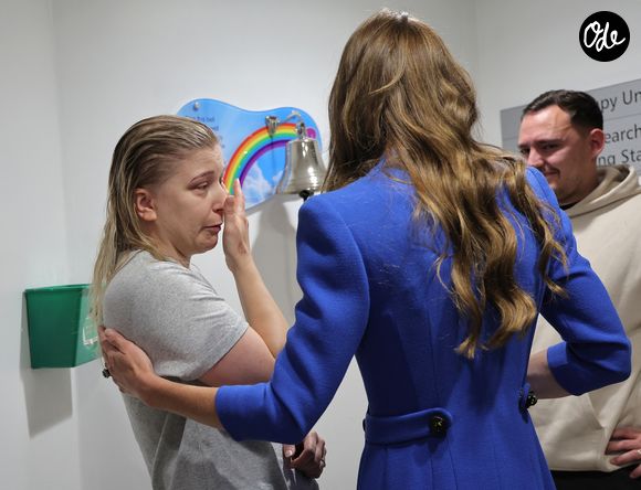 La princesse de Galles (Catherine Kate Middleton, princesse de Galles) visite le Christie NHS Foundation Trust, pour mettre en évidence le pouvoir de guérison des soins holistiques, parallèlement aux soins cliniques, pour les personnes vivant avec et au-delà du cancer, à Manchester, au Royaume-Uni, le 4 juin 2026.

© Andy Stenning/WPA-Pool/ Julien Burton / Bestimage