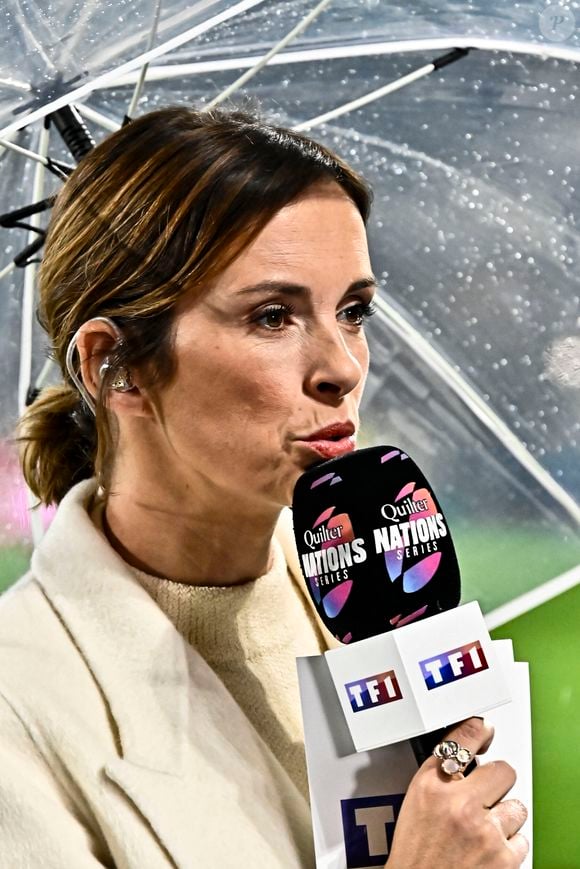 Isabelle Ithurburu presentatrice TF1 - Match de tournée d'automne "France - Fidji (34-21)" à Bordeaux, le 15 novembre 2025. Thierry Breton/PsnewZ/Bestimage