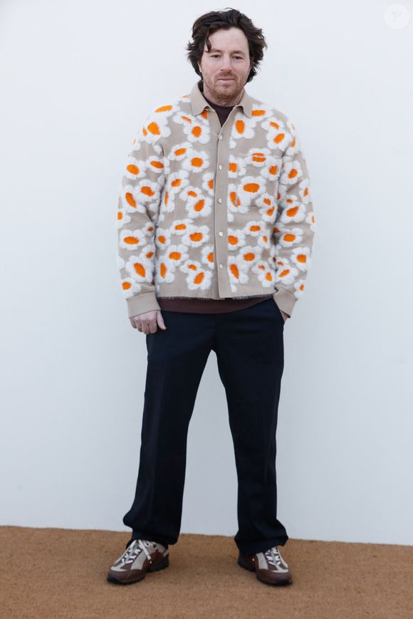 Jean Imbert - Les célébrités au photocall du défilé Jacquemus pour la présentation de la toute dernière collection "Le Raphia" au Bourget, Seine-Saint-Denis (93), France, le 12 décembre 2022. Habitué à ne pas suivre le calendrier de la Fashion Week de Paris, le designer a présenté sa toute dernière collection "Le Raphia" avec l'une de ses couleurs favorites : le beige. © Veeren-Clovis/Bestimage