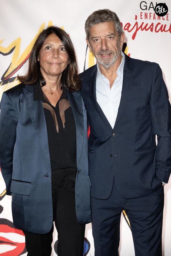 Michel Cymes et son épouse Nathalie Cymes assistent au Gala de l’Enfance Majuscule à la salle Gaveau, le 7 octobre 2024 à Paris, en France.  Photo de David Niviere/ABACAPRESS.COM