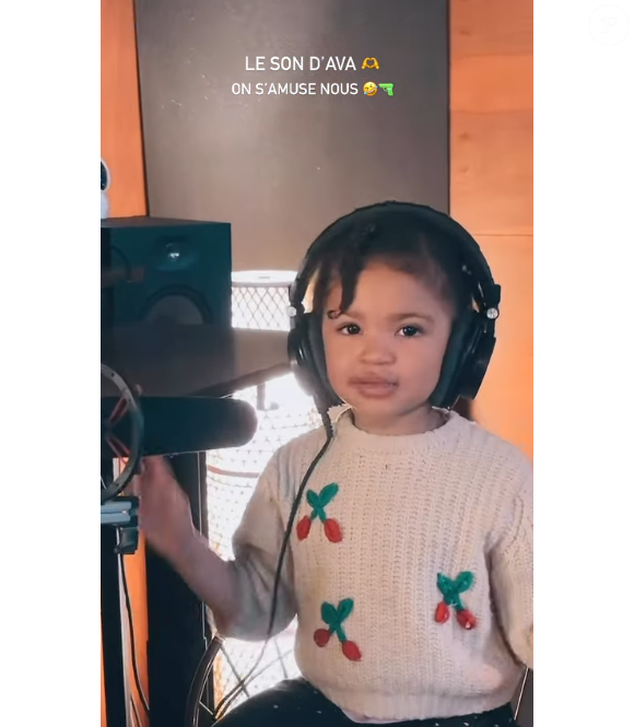 Ava a non seulement bien grandi mais prouve qu'elle peut assurer largement la relève
Ava, la fille d'Aya Nakamura et Vladimir Boudnikoff