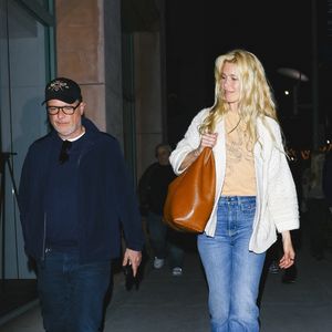 La raison ? Elle n'a jamais eu l'étoffe d'une actrice.

Beverly Hills, Californie – 30/04/25 – Claudia Schiffer a été aperçue en train de dîner au réputé restaurant italien Il Pastaio à Beverly Hills, affichant une élégance naturelle lors de sa sortie en soirée avec son mari, Matthew Vaughn.


Photo : Backgrid USA / Bestimage