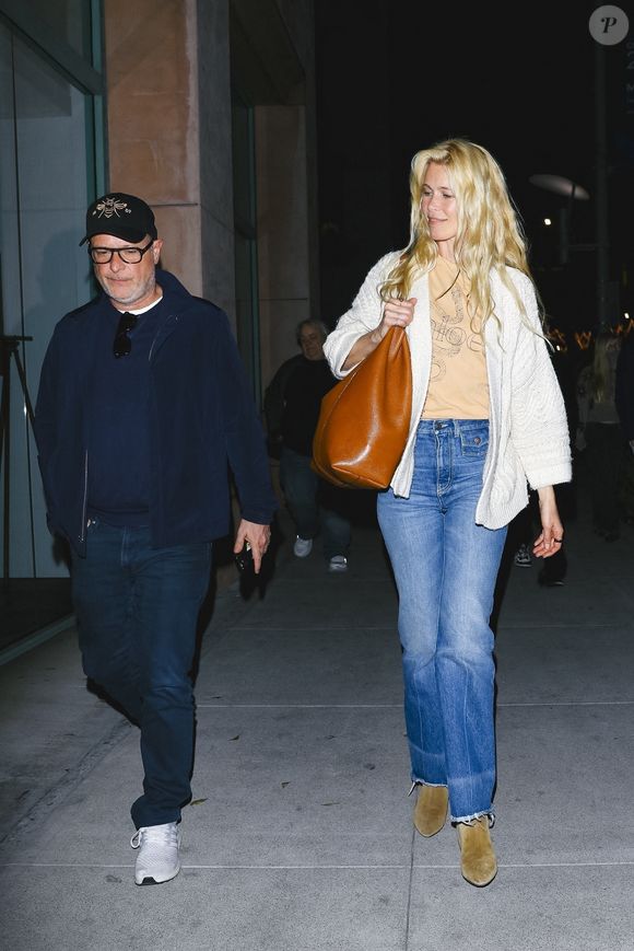 La raison ? Elle n'a jamais eu l'étoffe d'une actrice.

Beverly Hills, Californie – 30/04/25 – Claudia Schiffer a été aperçue en train de dîner au réputé restaurant italien Il Pastaio à Beverly Hills, affichant une élégance naturelle lors de sa sortie en soirée avec son mari, Matthew Vaughn.


Photo : Backgrid USA / Bestimage