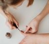 La moindre inattention après la pose risque de gâcher immédiatement tout votre travail. Mais il existe des solutions pour éviter ce problème.