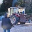 Une prétendante déjà sur le départ dans L'amour est dans le pré ! Elle annonce vouloir "laisser sa place" (SPOILER)