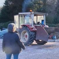 Une prétendante déjà sur le départ dans L'amour est dans le pré ! Elle annonce vouloir "laisser sa place" (SPOILER)