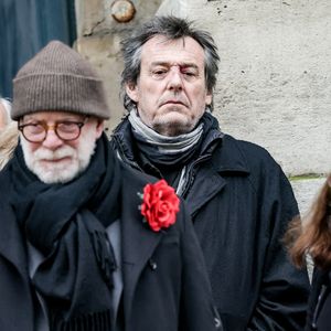 Thomas Stern et Jean-Luc Reichmann - Sortie des obsèques de Catherine Laborde en l'église Saint-Roch à Paris, le 6 février 2025. 
© Jacovides - Moreau / Bestimage