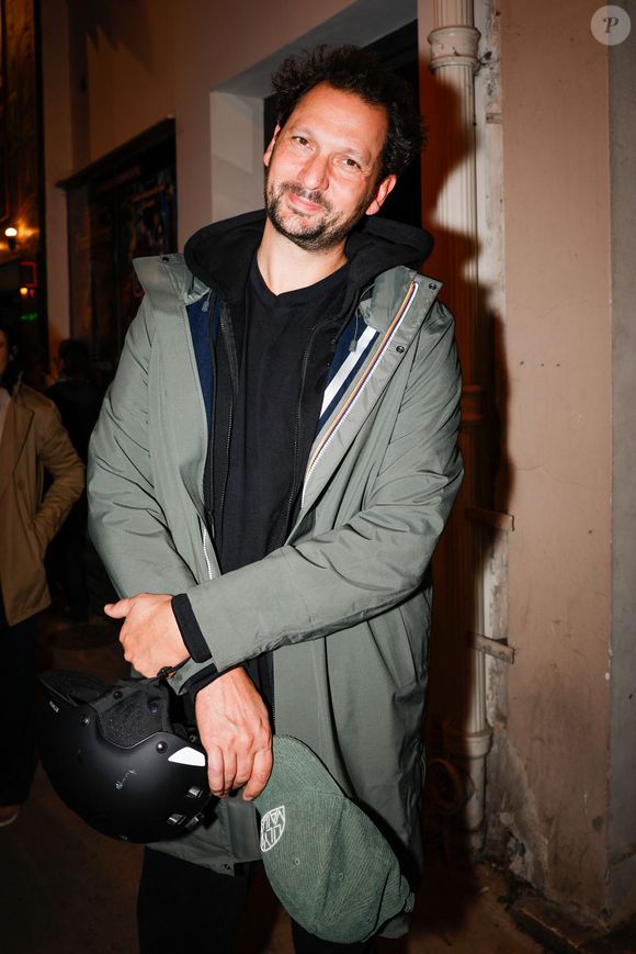 Eric Antoine - Les célébrités à la sortie de la pièce "Mission Florimont" au théâtre de La Gaîté Rive Gauche à Paris.
© Julien Sarkissian / Bestimage