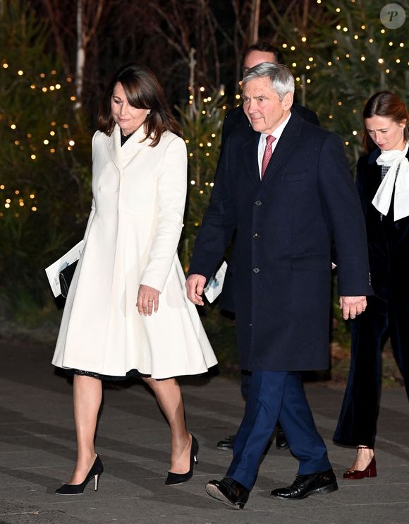 Carole Middleton, Michael Middleton à la sortie du service Together At Christmas Carol à l'abbaye de Westminster à Londres, Royaume Uni, le 6 décembre 2024. © Justin Goff/GoffPhotos/Bestimage