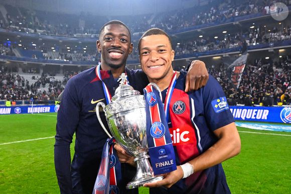 Ousmane Dembélé et Kylian Mbappé lors de la finale de Coupe de France avec le Paris Saint Germain au Stade Pierre Mauroy le 25 mai 2024 à Lille, France. ( Photo by federico pestellini / panoramic ) -