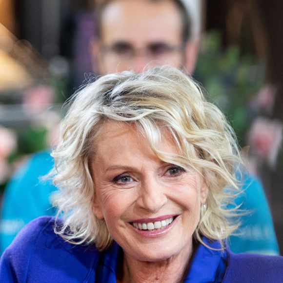 Sophie Davant lors du Téléthon 2024, à Saint Denis, près de Paris, France, le 30 novembre 2024. Le Téléthon est un marathon télévisuel de trente heures diffusé sur les chaînes de France Télévisions. Photo par Alexis Jumeau/ABACAPRESS.COM