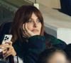 Caroline Receveur en aura traversé des épreuves depuis l'annonce de son cancer. 

Caroline Receveur, son mari Hugo Philip et leur fils Marlon - Célébrités dans les tribunes du match de Ligue 1 McDonald's opposant le Paris Saint-Germain (PSG) à Lyon (3-1) au Parc des Princes à Paris. © Cyril Moreau/Bestimage