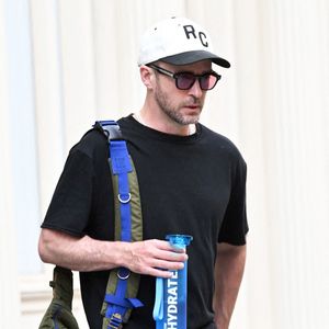 Exclusif - Justin Timberlake fait profil bas alors qu'il est photographié pour la première fois depuis qu'il a plaidé coupable à une accusation de conduite en état d'ivresse, le 16 septembre 2024 à New York City, NY, USA.  Photo by Elder Ordonez/INSTARimages/ABACAPRESS.COM