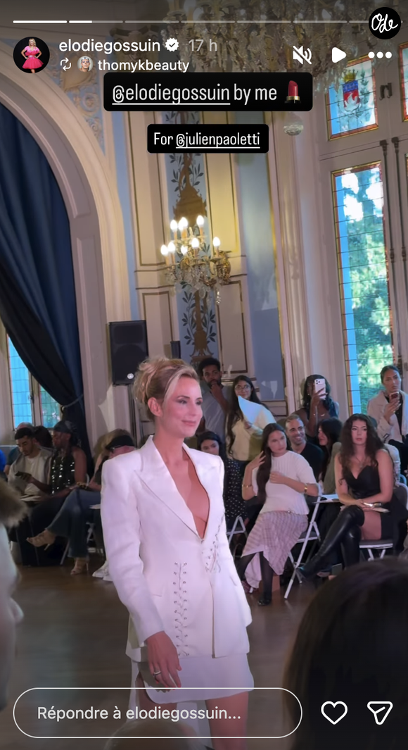 Élodie Gossuin défile pour Julien Paoletti à l'occasion de la Fashion Week de Paris.