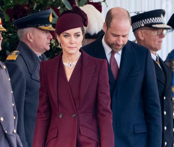 Le prince William, prince de Galles, et Catherine (Kate) Middleton, princesse de Galles lors de la cérémonie de bienvenue pour la visite d'État de l'émir du Qatar Tamim ben Hamad Al-Thani à Londres, Royaume Uni, le 3 décembre 2024. © GoffPhotos/Bestimage