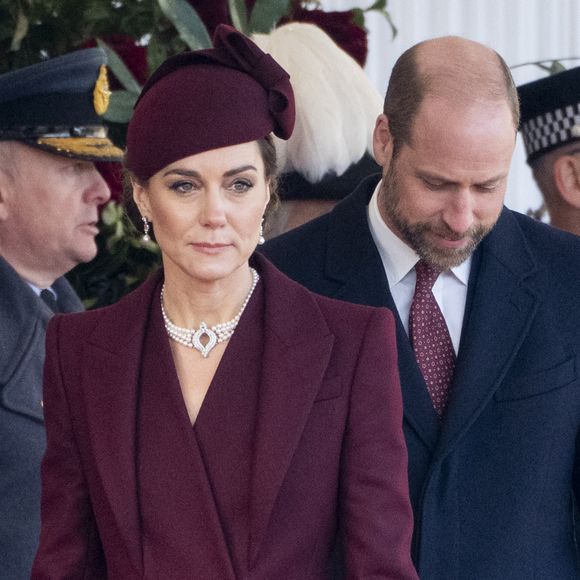 Le prince William, prince de Galles, et Catherine (Kate) Middleton, princesse de Galles lors de la cérémonie de bienvenue pour la visite d'État de l'émir du Qatar Tamim ben Hamad Al-Thani à Londres, Royaume Uni, le 3 décembre 2024. © GoffPhotos/Bestimage
