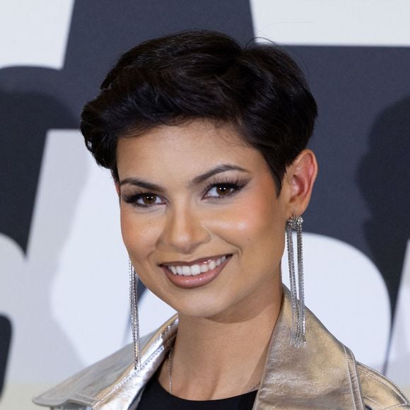 A quelques jours de Miss Univers, Eve Gilles met toutes les chances de son côté pour gagner : cette aide qu'elle utilisera sur scène