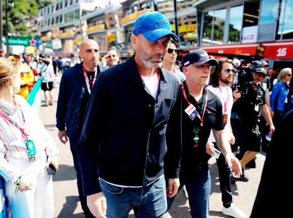 Zinedine Zidane - Les célébrités dans les paddocks la veille du Grand Prix de Formule 1 (F1) de Monaco le 24 mai 2025.
© Dylan Meiffret / Nice Matin / Bestimage