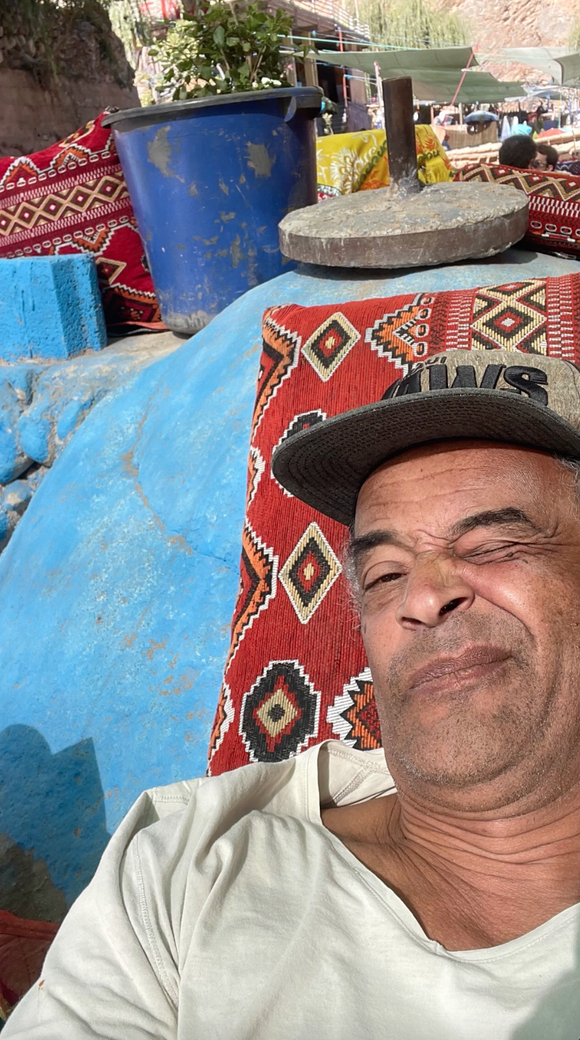 Après le tennis et la chanson, Yannick Noah va bientôt s'essayer à la comédie

Yannick Noah profite du soleil aux côtés de sa jeune compagne et de leur petite fille.
Crédit : Instagram/yannicknoah