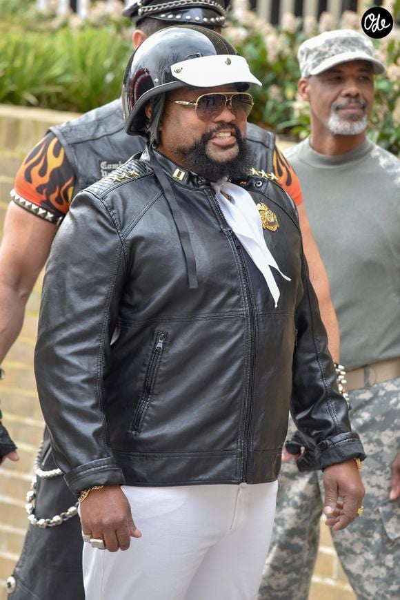 Victor Willis laisse derrière lui des proches et un public endeuillés mais surtout des compositions cultes qui auront marqué l'histoire de la pop culture.

Victor Willis - Le groupe Village People pendant le tournage du show "This Morning" devant les studios ITV à Londres, le 19 mars 2019.

© Bestimage