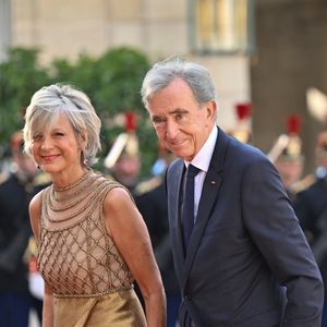 Aujourd’hui, le Cheval Blanc St-Barth s’impose comme l’une des adresses les plus exclusives des Caraïbes.
Bernard Arnault et sa femme Hélène arrivant au palais de l’Elysée pour un dîner d’état en l’honneur de la visite du roi de Thaïlande et de sa femme à Paris le 29 juin 2026.
© Christian Liewig / Bestimage