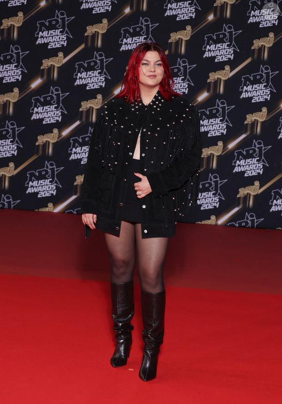 Louane - Photocall de la 26ème édition des NRJ Music Awards au palais des festivals de Cannes, le 1er novembre 2024. 
© Guignebourg / Bebert / Bestimage
