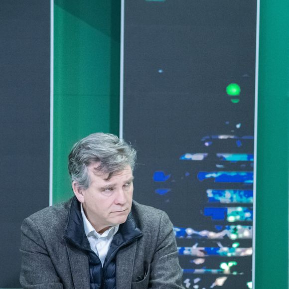 Arnaud Montebourg lors du 60ème Salon international de l'Agriculture (SIA), Porte de Versailles, à Paris, France, le 27 février 2024. © Baptiste Autissier/Panoramic/Bestimage