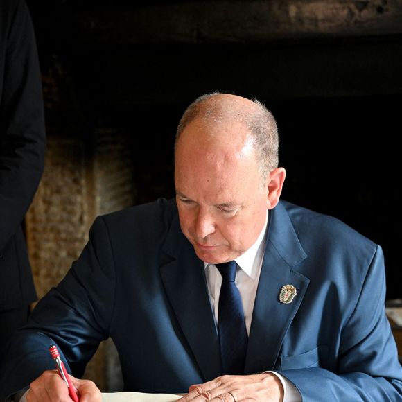 Pour le prince Albert II, ce projet incarne une vision durable et locale de l’agriculture, mêlant exemplarité, transmission et respect de la nature.

 Le prince Albert II de Monaco s'est rendu à Saint Paul de Vence, dans les Alpes-Maritimes, dans le cadre de ses déplacements réguliers dans les collectivités historiquement liées à la Principauté, le 15 juillet 2025. © Bruno Bebert / Bestimage