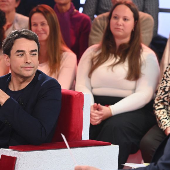 Exclusif - Julian Bugier et Michel Drucker - Enregistrement de l'émission Vivement dimanche au studio rive gauche presentée par M. Drucker avec une diffusion sur France 3 le 23 novembre. © Guillaume Gaffiot/Bestimage