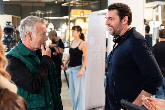 Exclusif - Franck Dubosc, Arnaud Ducret en backstage du tournage de l'émission "Panique au grand magasin" diffusée sur TF1. © Cyril Moreau/Bestimage