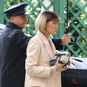 Anna Wintour arrive à l'hôtel Ritz à Paris, le 6 juillet 2025 @Backgrid USA / Bestimage