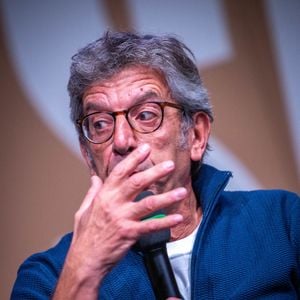 Michel Cymes lors de la conférence de presse de demain le sport à la Maison de la radio Paris, France le 7 octobre 2025. Photo par Franck Derouda/ABACAPRESS.COM