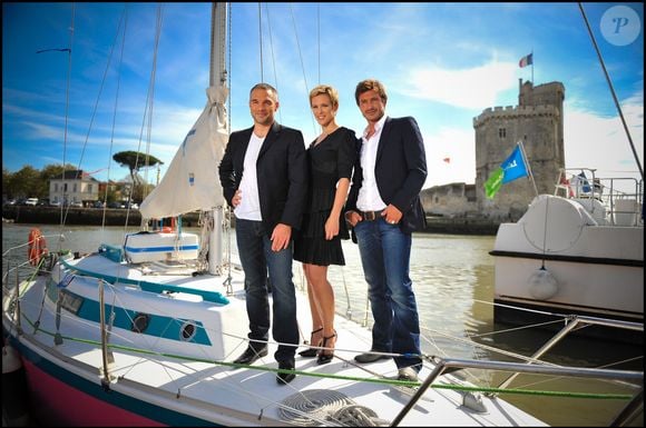 Philippe Bas, Lorie et Alexandre Varga pour le film "Un mari de trop" lors de la douzième édition du Festival de la fiction tv de La Rochelle.

Guillaume Gaffiot/Bestimage