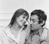 En effet, pour celle qui fût la partenaire de scène et de vie de Serge Gainsbourg, il était important de puiser dans ses ultimes forces pour assister au mariage de son petit-fils... 

Jane Birkin et Serge Gainsbourg dans leur appartement de Chelsea, à London, le 19 septembre 1969. Crédit Mirrorpix / Bestimage