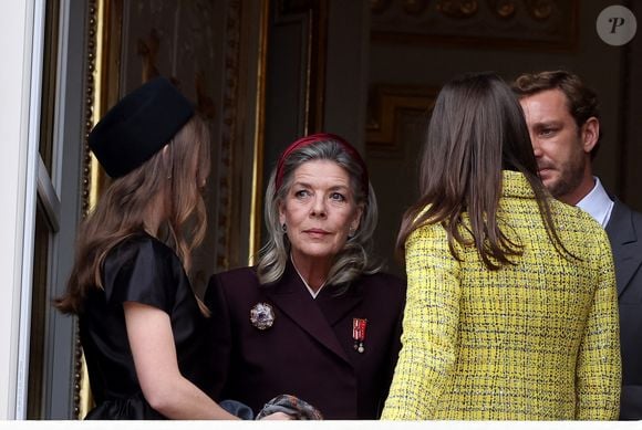 Cette dernière a participé aux célébrations de la fête nationale de Monaco le mercredi 19 novembre 2025

La princesse Alexandra de Hanovre, La princesse Caroline de Hanovre, Charlotte Casiraghi, Pierre Casiraghi - La famille princière de Monaco au balcon du palais, à l'occasion de la Fête Nationale de Monaco, le 19 novembre 2025. © Dominique Jacovides/Bestimage