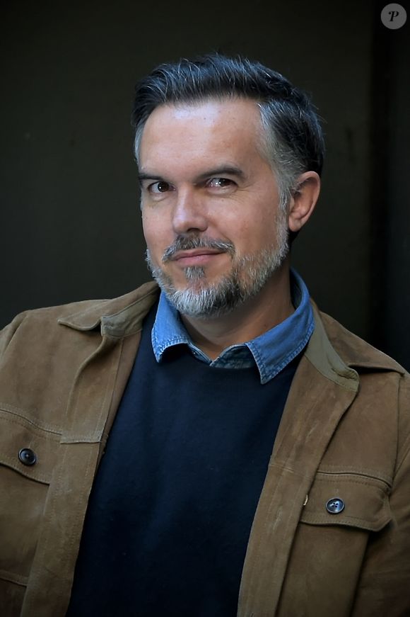 Rendez-vous avec Maxime Chattam en marge de la 3ème édition du festival du film policier de Reims, le 45 avril 2023. (Franck Castel / Bestimage).