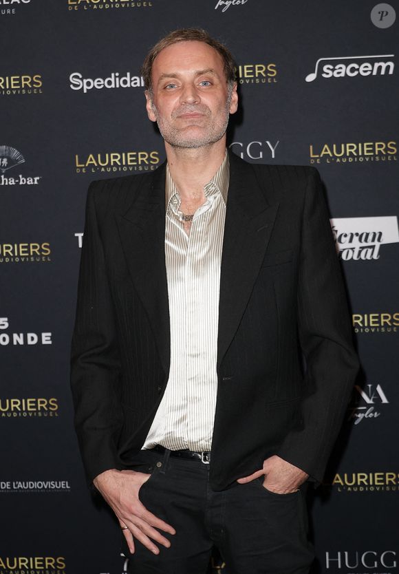 Augustin Trapenard - Photocall de la 31ème cérémonie des Lauriers de l'audiovisuel au théâtre Marigny à Paris le 10 février 2026. © Coadic Guirec/Bestimage