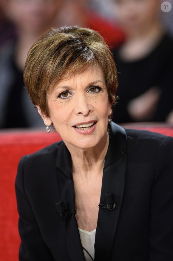 Catherine Laborde - Enregistrement de l'émission "Vivement Dimanche" à Paris le 10 février 2016 et qui sera diffusée le 14 février 2016.  © Coadic Guirec/Bestimage