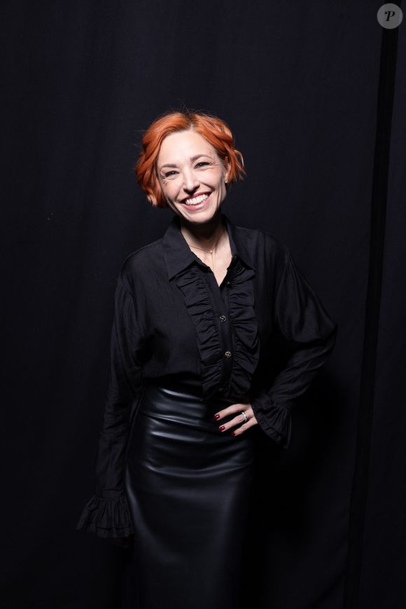 Exclusif - Natasha St Pier en backstage de l'enregistrement de l'émission "La Boîte à secrets", présentée par F.Bollaert et diffusée le 23 janvier sur France 3, dans les studios du Lendit à Saint-Denis, France, le 16 décembre 2025. © Cyril Moreau/Bestimage